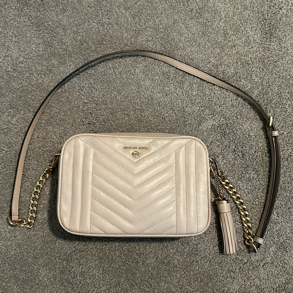 Authentic Michael Kors Jet Set Charm Camera Bag